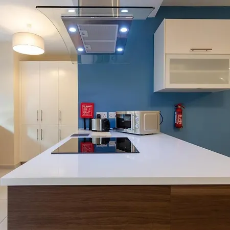 Flat 1, Elizabeth Court Apartment