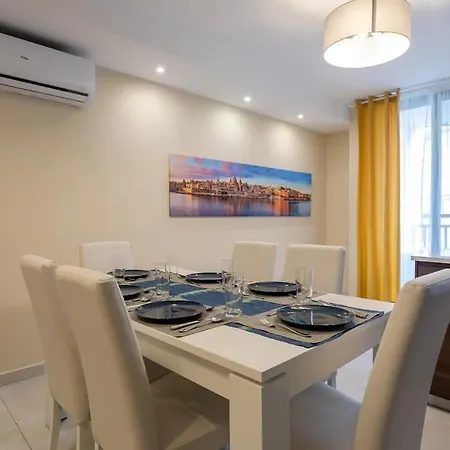 Apartment Flat 1, Elizabeth Court