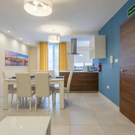 Flat 1, Elizabeth Court *