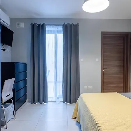 Flat 1, Elizabeth Court Apartment Gzira