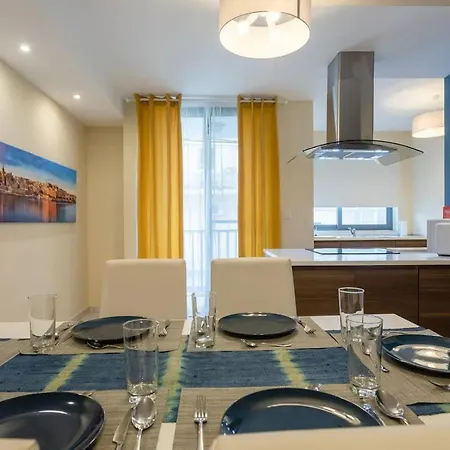 Flat 1, Elizabeth Court *