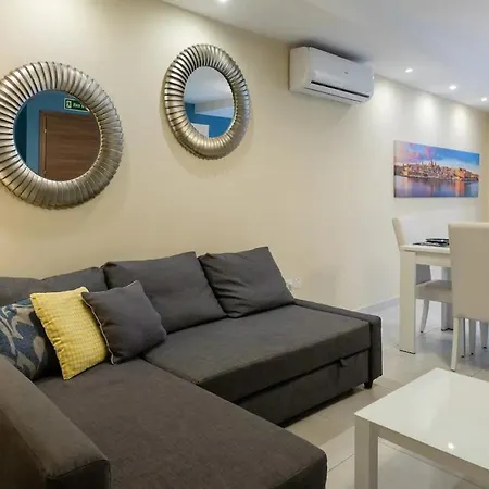 Flat 1, Elizabeth Court * Gzira