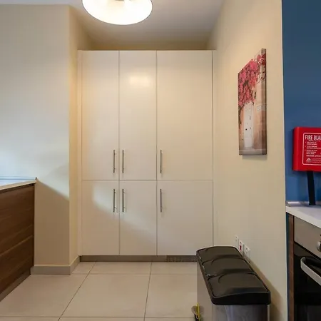 Flat 1, Elizabeth Court